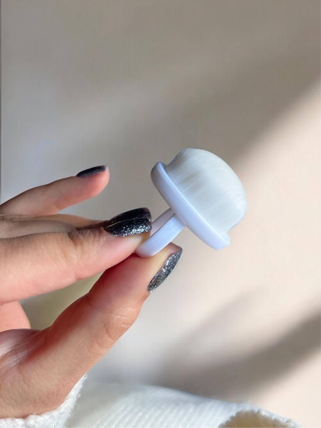 ACCESSOIRES - Petite brosse douce manucure