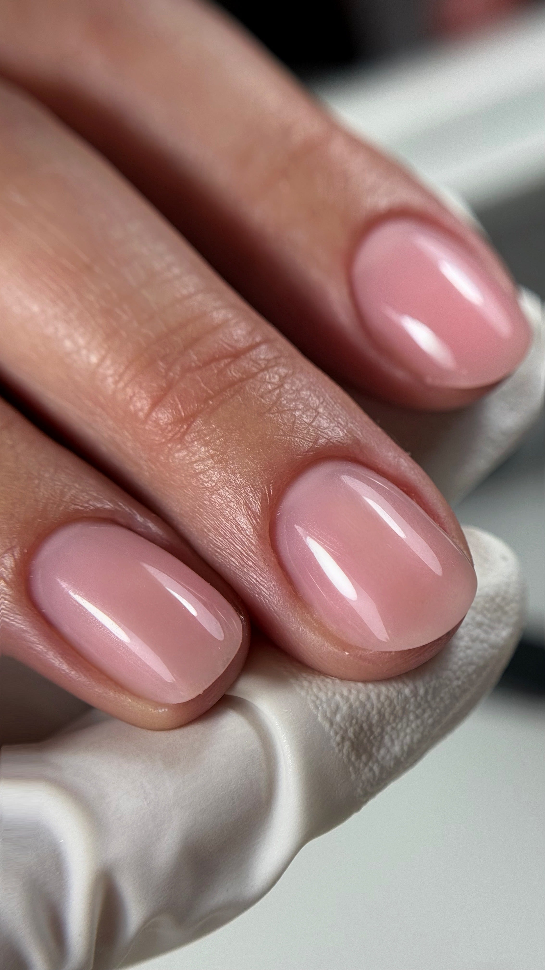 ONHERNAILS - Liquid base Tina (15 ml)