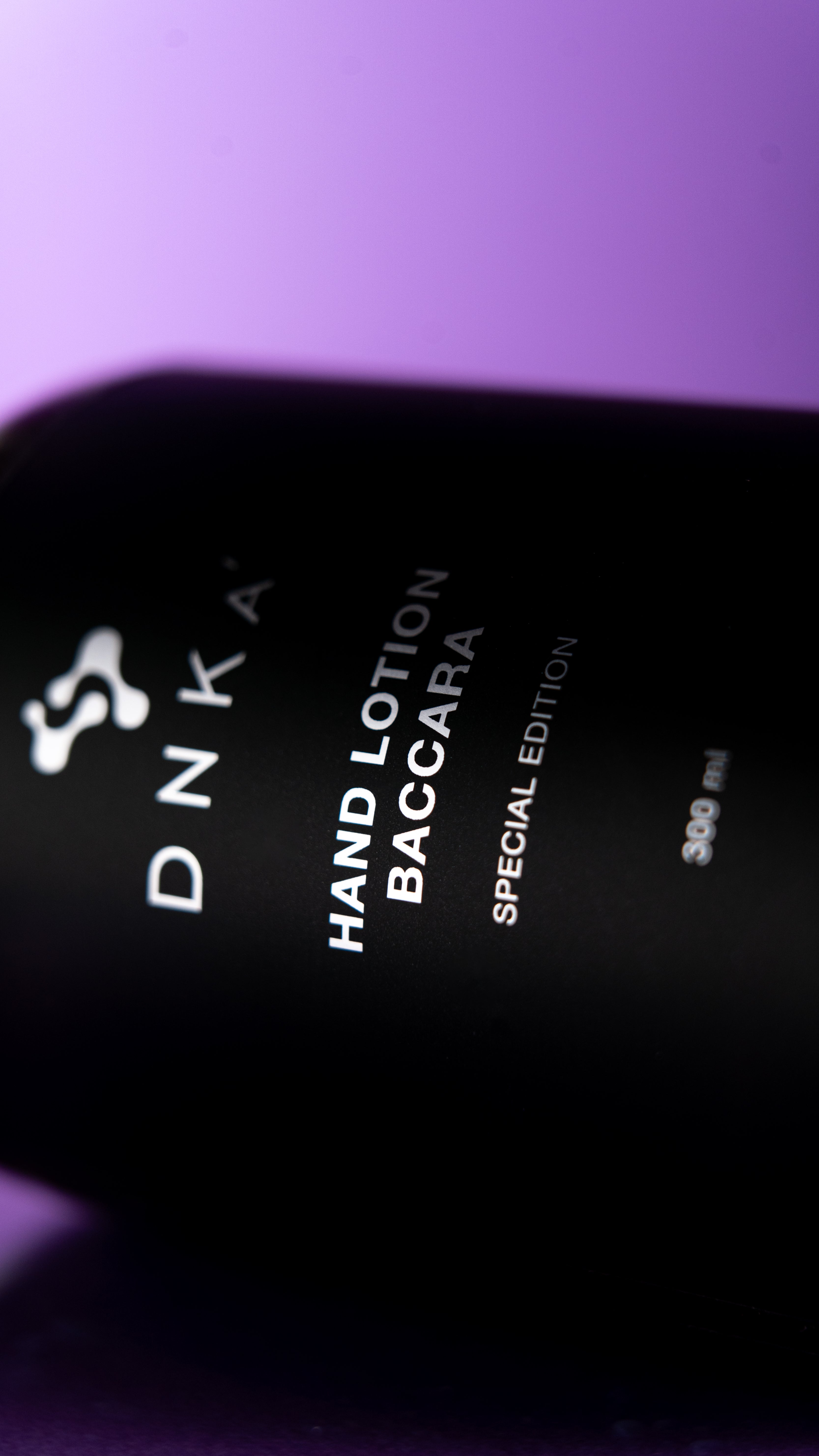 DNKA - Crème main BACCARA 300 ml