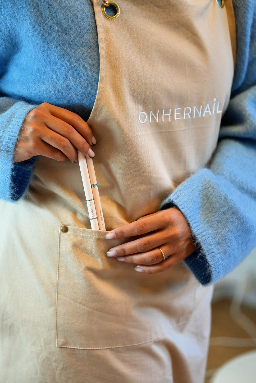ONHERNAILS - Tablier